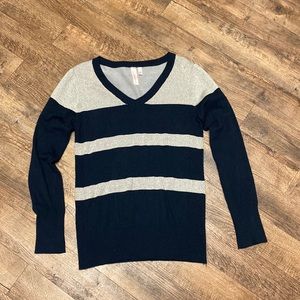 Love Notes Navy Blue + Sparkly Gold V-neck Long Sleeve Sweater L